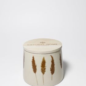 Sand Fog Amber & Fig Natural Home 7 oz scented candle